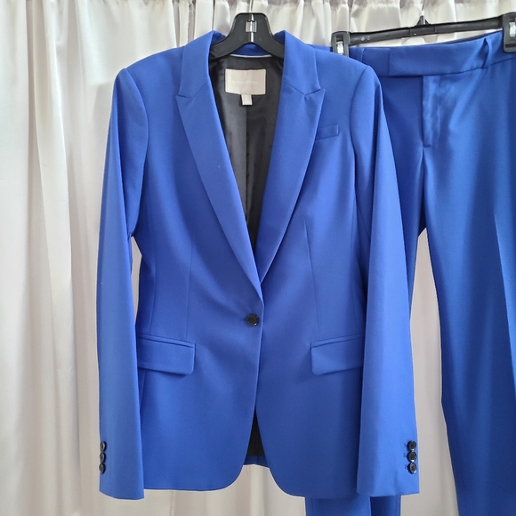 Banana Republic Blue Size Small Size Medium 2 piece wool pant and blazer suit - Picture 8 of 11